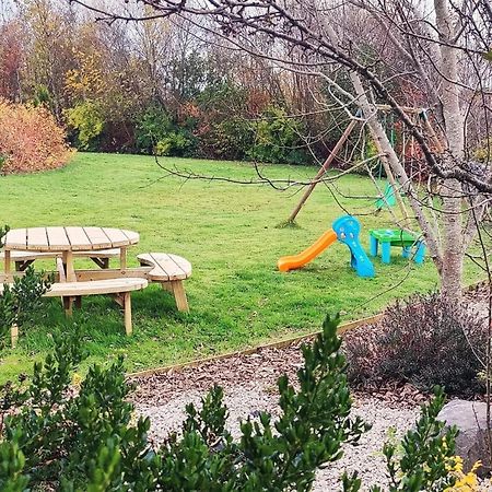 Butterfly Guesthouse - Entire Home Within 5Km Of Galway City Exterior foto